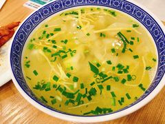 老城门泡泡馄饨-老苏州大客堂·苏帮菜·松鼠桂鱼·苏州传统小吃(观前街人民商场店)