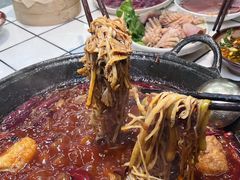 -扎起市井老火锅(乐山总店)
