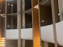 -涨巢·潮玩水疗局