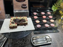 -金马门国际美食百汇(珞喻路店)