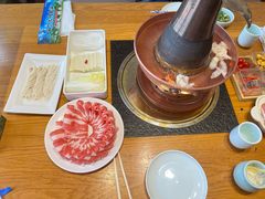 -额尔敦传统涮.冰煮羊火锅(乌兰察布体育场店)