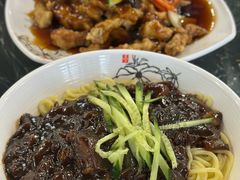 -桃园中华料理炸酱面(燕儿岛路店)
