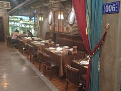 -东口码头·烧鸽子·鱼头泡饼·地方菜(金鹰悦城店)
