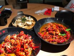 -沪小胖小龙虾(淮海中路旗舰店)