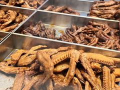 -狗撵鸭(泰山公寓店)