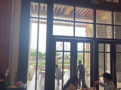 -亚龙湾希尔顿自助餐厅·海鲜·烧烤·沙滩BBQ·现场乐队