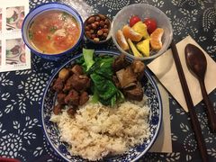 红烧肉小排双拼-蜗牛小馆醉乡民谣云南菜(惠新西里店)