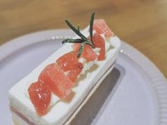 白桃果冻芝士-素咫咖啡CLIFEROSE
