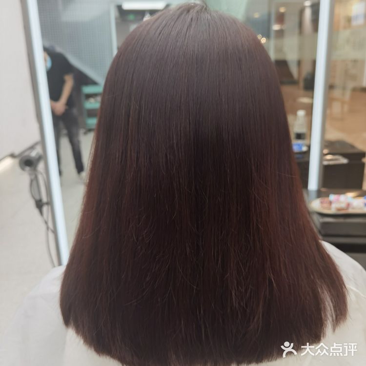 日月光美发探店