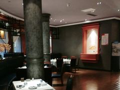 -八府香鸭·啫啫煲(华山路店)