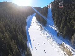 -丝绸之路山地度假区滑雪场