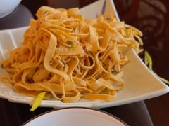 -喜乐餐厅•灯笼虾球首创者•本地小海鲜(二马路店)
