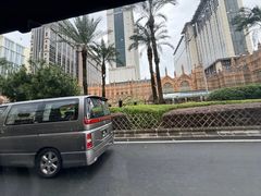 -影汇之星8字形摩天轮