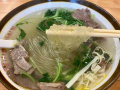 牛肉粉丝汤-小姜锅贴(凤凰街店)
