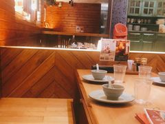 -Lia Cafe Bar Restaurant松山咖啡屋