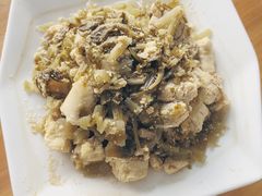 -大树下饭店(春晓镇慈岙社区卫生服务站南)