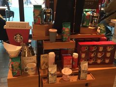 零售区-星巴克(广州动漫星城东区店)