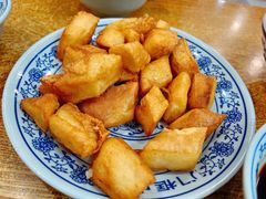 老北京炸咯吱-门框胡同百年卤煮(新街口店)