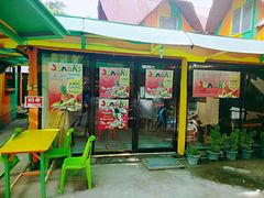 -Jonah's Fruit Shake & Snack Bar