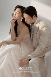 -现代经典婚纱摄影