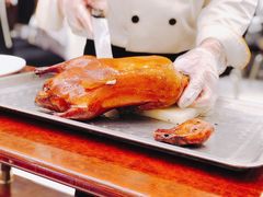 金牌片皮鸭-亢龙太子酒轩(东湖店)