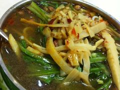 酸辣笋尖米粉-卓雅桂林米粉