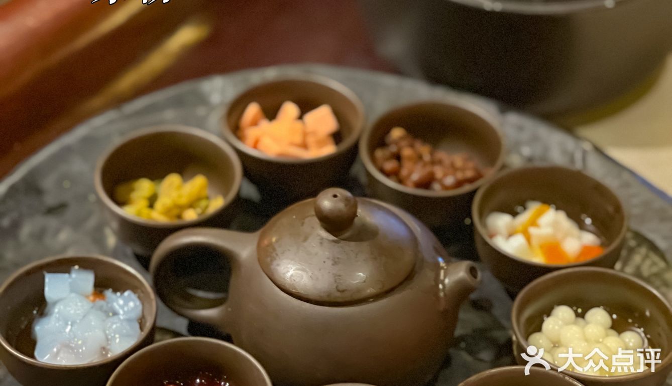 [馋]我来挑战，火爆北京的手打丸火锅店[火锅][耶]