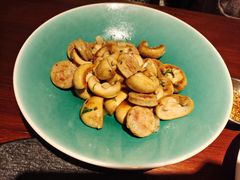 -MONICH牛排融合餐厅(和义大道购物中心店)