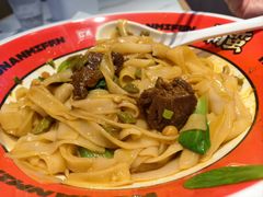 -霸蛮湖南菜·牛肉粉(荣京西街店)