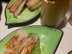 竹耳菌-一叶一世界·素食餐厅(锦华万达店)