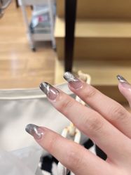 -UGIRL有个美甲