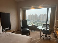 -上海虹桥西郊假日酒店