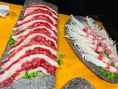 牛五花-那胡同里的小烤肉馆(开发区万达店)