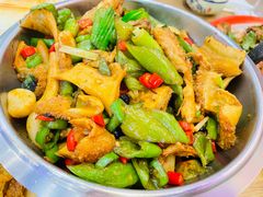 -小柒家第一锹东北菜(城关店)