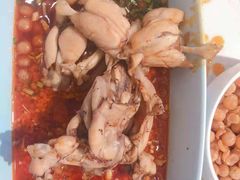 -蛙两只美蛙鱼头火锅(恒茂店)