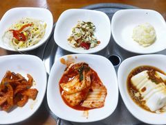 -亲昵春川鸡排(韩国美食街店)