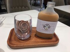 冠军玫瑰冰奶茶-柠檬树茶餐厅(海雅缤纷城店)