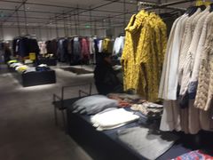 -URBAN REVIVO(荟聚中心店)