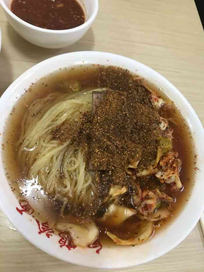 白鹤大冷面-"一如既往的人多,人声吵杂,咸口冷面是许多.