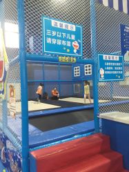 -哆啦爱梦儿童乐园(住邦城市广场店)