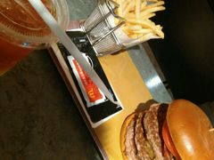 -麦当劳(新王府井店)