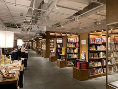 -茑屋书店(天目里店)