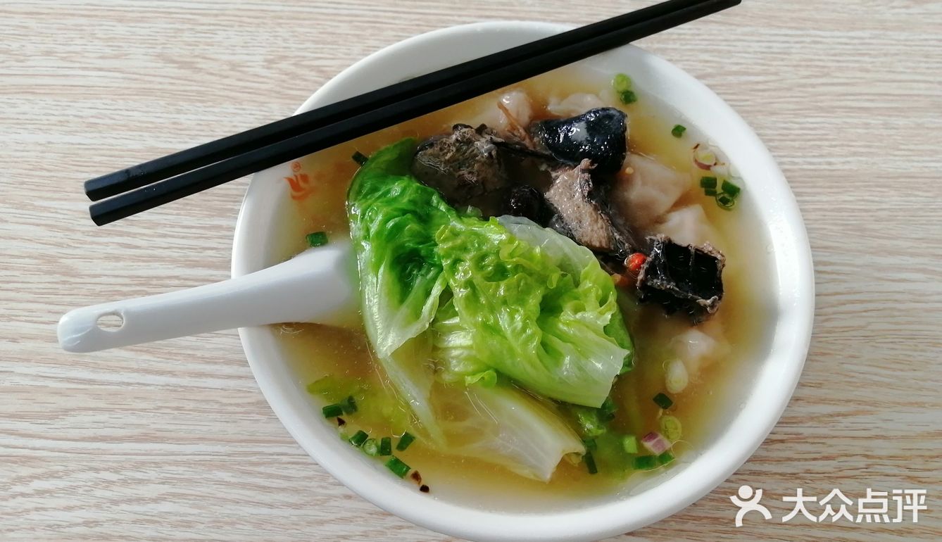 完美搭配就是店内没有风扇吃完太热了
