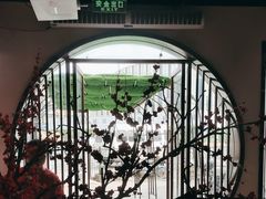 -荷塘秋月·本帮江浙菜(国权路店)