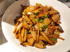 梅干菜炒莲藕-兰湘子·湘菜小炒(长安万科广场店)