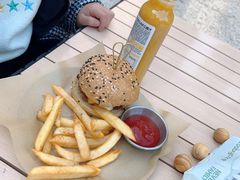 -J Create城市露营咖啡·简餐·宠物(上海动物园店)