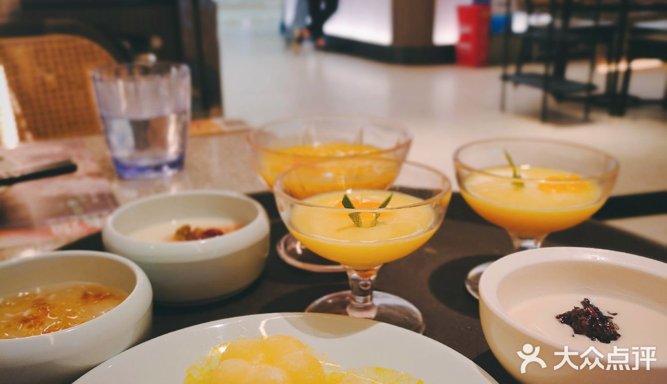 成都探店｜泰式海鲜火锅，甜品小吃冰淇淋免费吃~