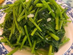 -何哥鲜鱼餐厅(龙湖花园店)