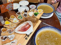 -香麒园·过桥米线·南湖雅宴