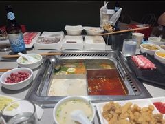 -海底捞火锅(宝龙广场夜宵主题店)